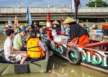 GENJOT EKONOMI KOTA SEMARANG, HENDI INISIASI PASAR APUNG DAN URBAN DOWNHILL