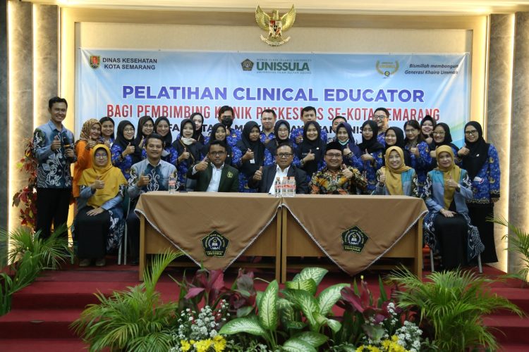 FIK Unissula Helat Pelatihan Clinical Educator