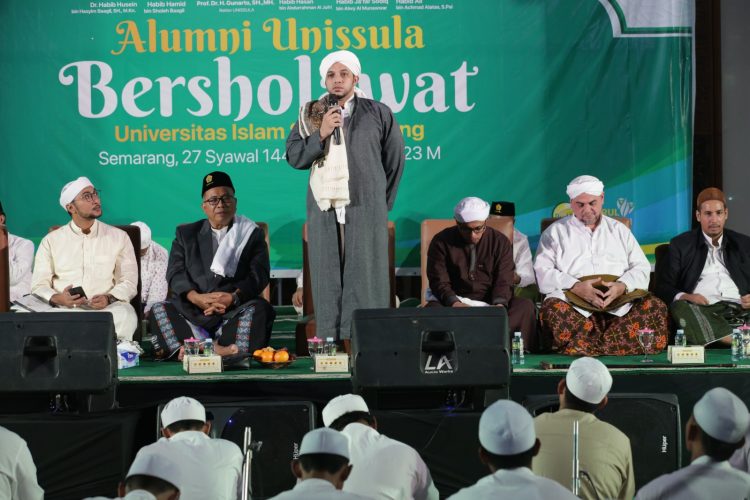 Sholat sebagai Tolak Ukur Kedudukan Manusia di Hadapan Allah