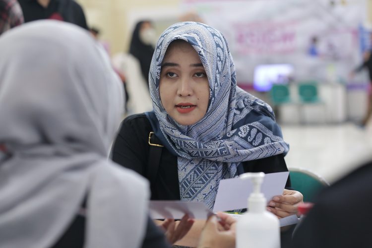 Respon Kebutuhan Lowongan Kerja Unissula Gelar Job Fair