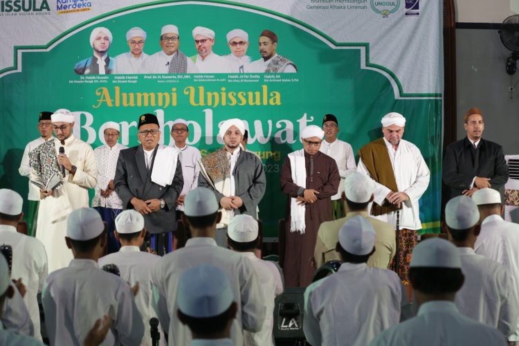 Unissula Perkuat Tradisi Bersholawat
