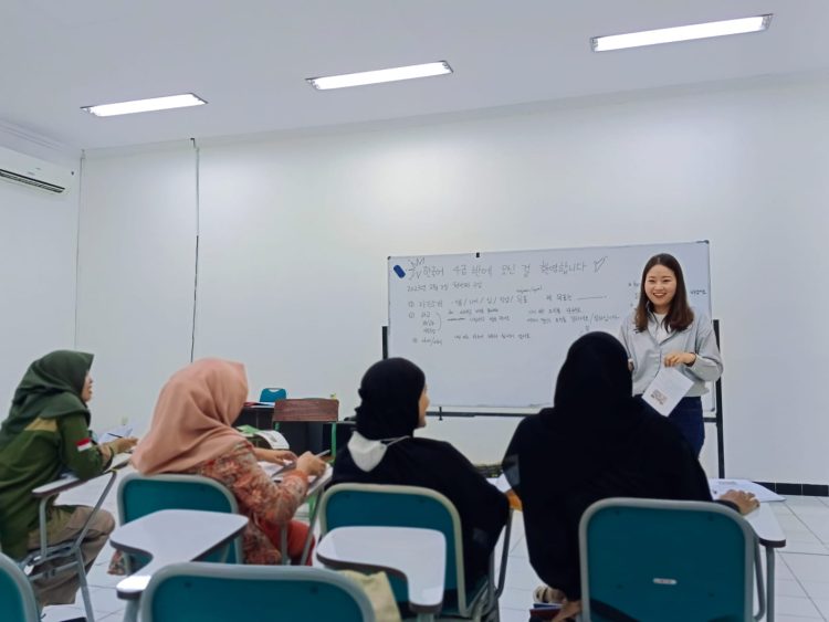 Cilad Unissula Fasilitasi Kursus 5 Bahasa Asing