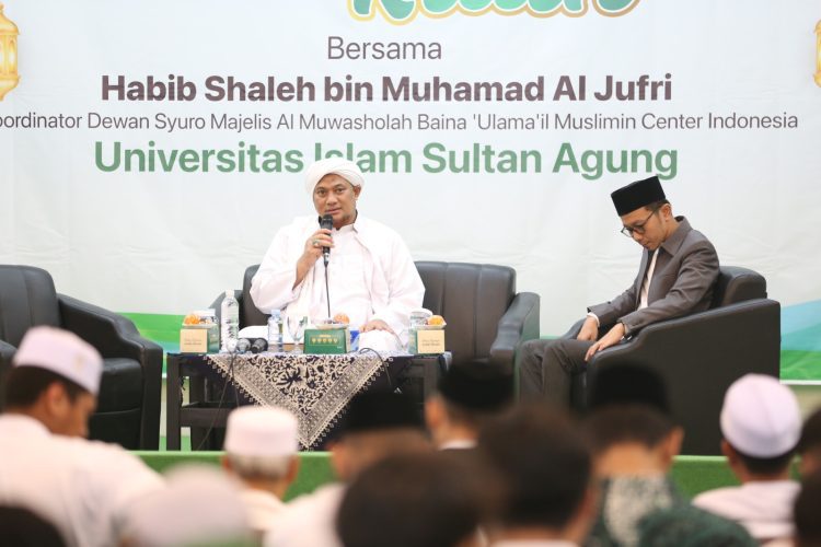 Hadir Di Unissula Habib Sholeh Ajarkan Pentingnya Menjaga Hati