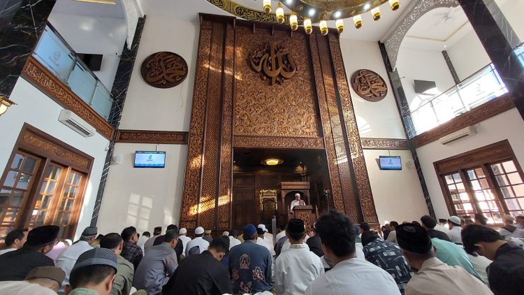 Unik, Masjid Ukhuwah Laksanakan Dua Kali Sholat Ied dan Potong 33 Hewan Kurban