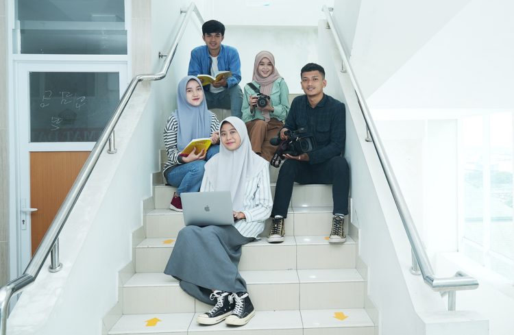 Jalur Mandiri S1 PBSI Unissula Lebih Ekonomis