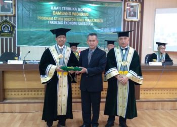 Dosen Unisri Raih Doktor Managemen di FE Unissula