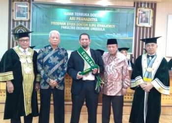 Dosen Unpand Raih Gelar Doktor Managemen di FE Unissula