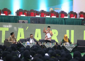 Prof Amran Isi Kuliah Umum Pekan Taaruf Unissula