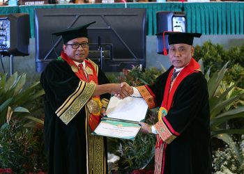 Dr Subyakto, Komisaris Utama BPR Arto Moro Raih Gelar Profesor dari Unissula