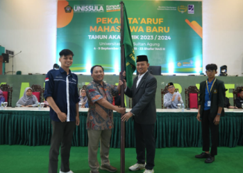 Mahasiswa Baru Diserahkan Ke Fakultas