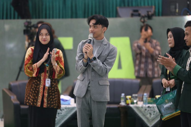 Presiden Motivasi Mahasiswa Baru Unissula