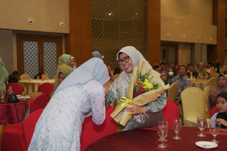 Alumni FBIK Unissula Lebih Percaya Diri Bersaing di Dunia Kerja