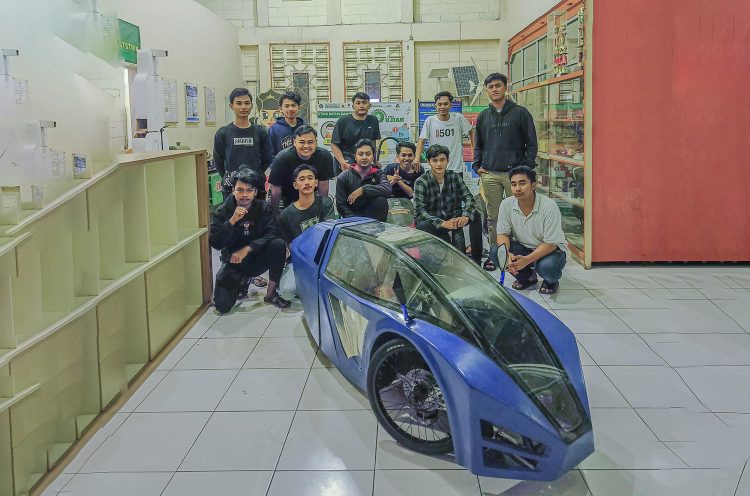 Mobil Listrik Unissula Berkompetisi di Tingkat Nasional