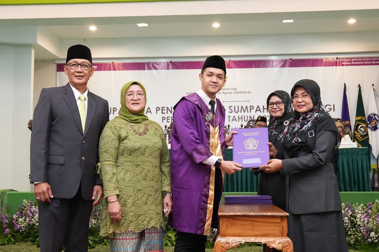 Unissula Luluskan 571 Dokter Gigi