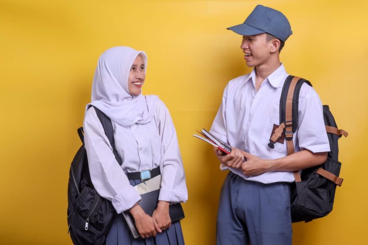 Prodi S1 Ilmu Komunikasi Unissula Buka Beasiswa Cemerlang