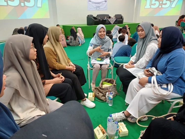 Mahasiswa FBIK Unissula Perluas Literasi Politik Jelang Pemilu 2024