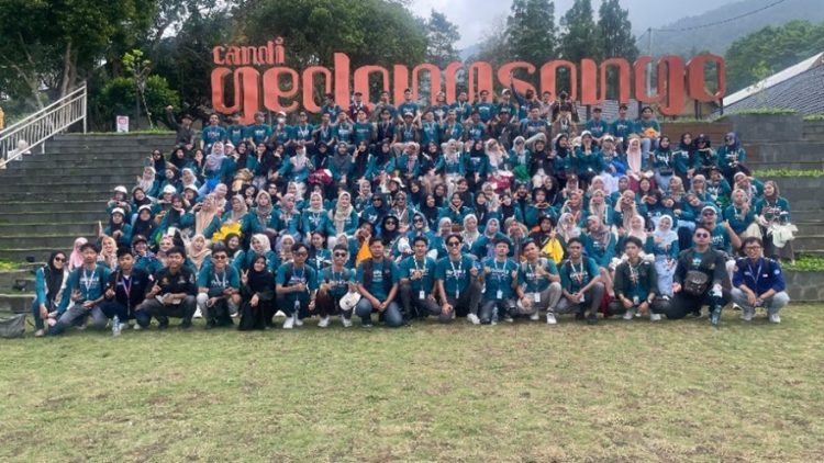 Mahasiswa PMM Takjub Keindahan Alam Gedongsongo 
