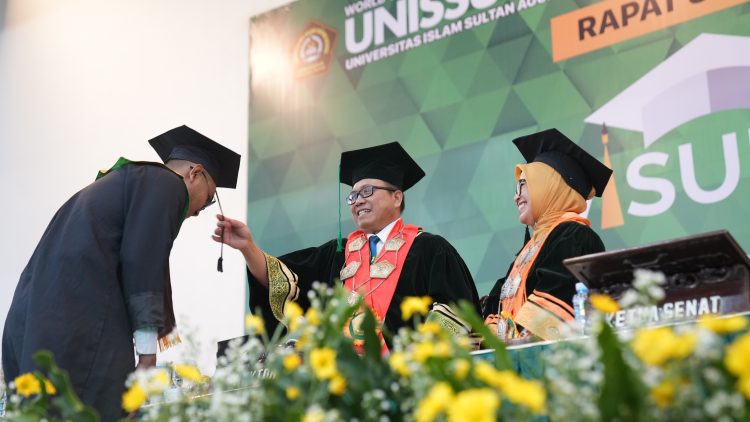 Unissula Mewisuda 1.082 Mahasiswa Nasional dan Internasional