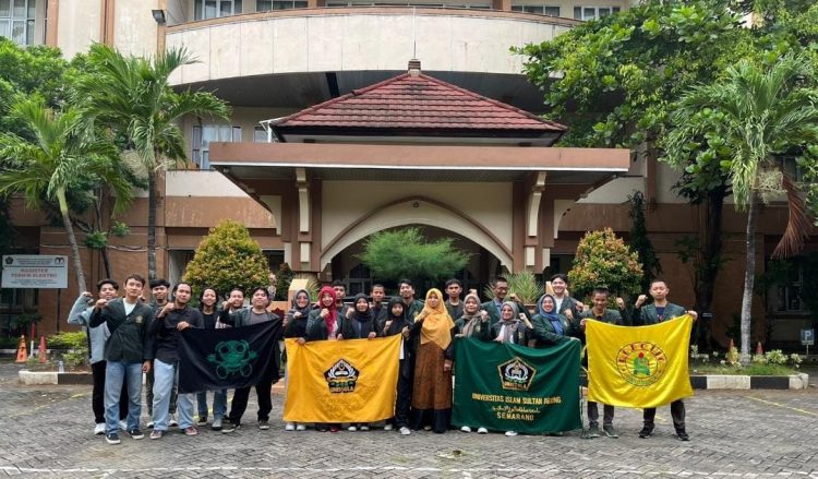 Tim Robotik Unissula Berlaga di Kontes Robot Nasional