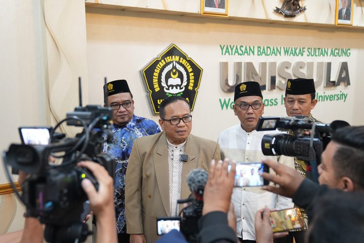Unissula Masuk 100 Kampus Terbaik di Indonesia Versi Webometrics 2024