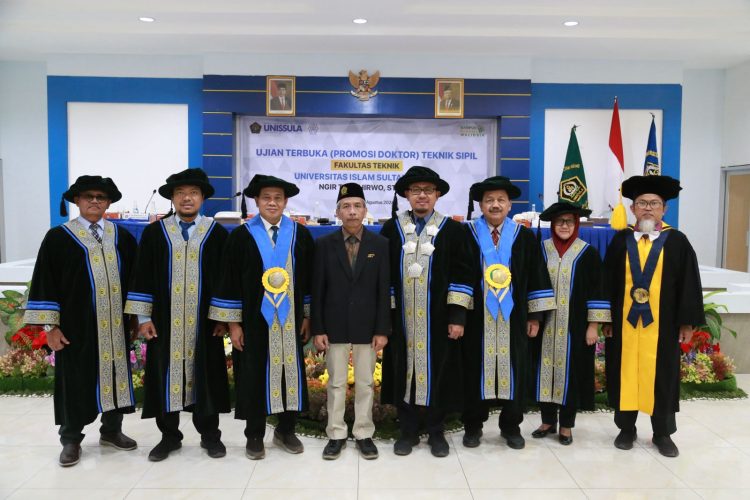 Ngir Tjuk Hirwo Raih Gelar Doktor