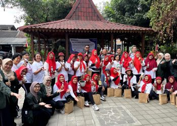 Mahasiswa Farmasi Unissula Sosialisasi Pembuatan Minuman Herbal