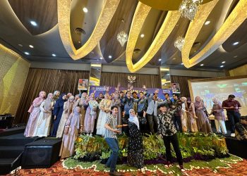 FBIK Unissula Melepas 113 Wisudawan