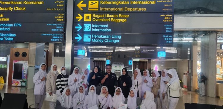 20 Lulusan Keperawatan Unissula Diterima Kerja di Saudi Arabia