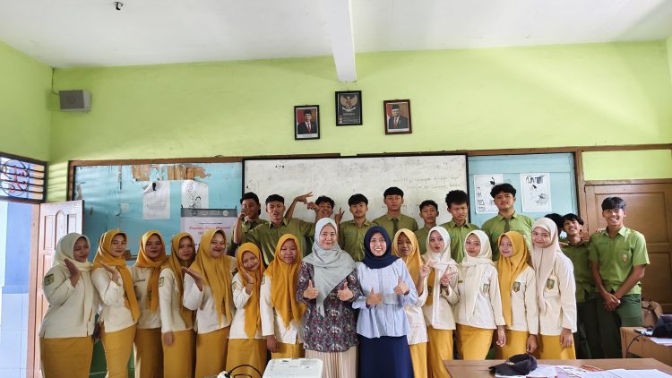 Farmasi Unissula Sosialisasikan Anti Bullying