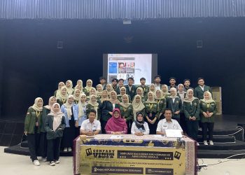 Mahasiswa Komunikasi Unissula Belajar Penyiaran di RRI