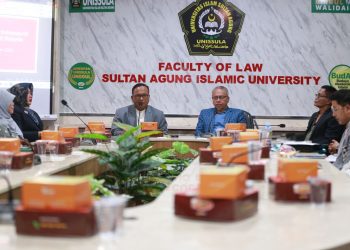 FH Unissula Lepas 19 Mahasiswa ke University of Wollongong Malaysia