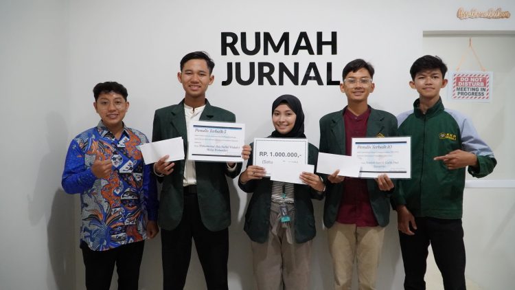 Mahasiswa FH Unissula Juara Nasional Menulis Jurnal