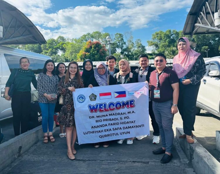 Mahasiswa Pendidikan Bahasa Inggris Unissula Mengajar di Filipina