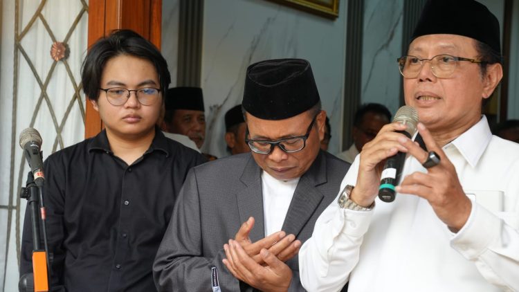 Keluarga Besar YBWSA Sampaikan Bela Sungkawa Atas Meninggalnya Istri Rektor Unissula