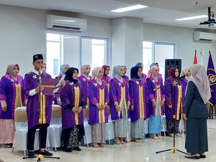 Lulus 100%, Dokter Gigi Baru Unissula Mengucap Sumpah