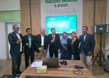 Dorong Pertumbuhan UMKM dengan Konsep Tamyiz Financial Literacy, Ahmad Salim Raih Gelar Doktor di PDIM Unissula